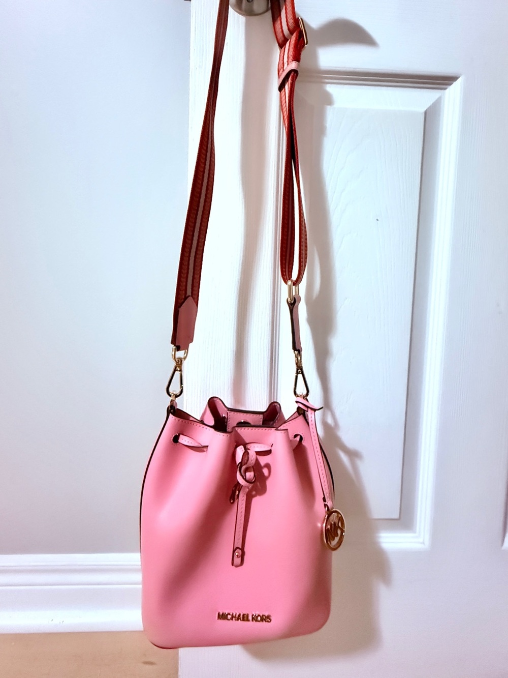 Michael Kors Pink Leather Bucket Bag - Picture 3 of 6